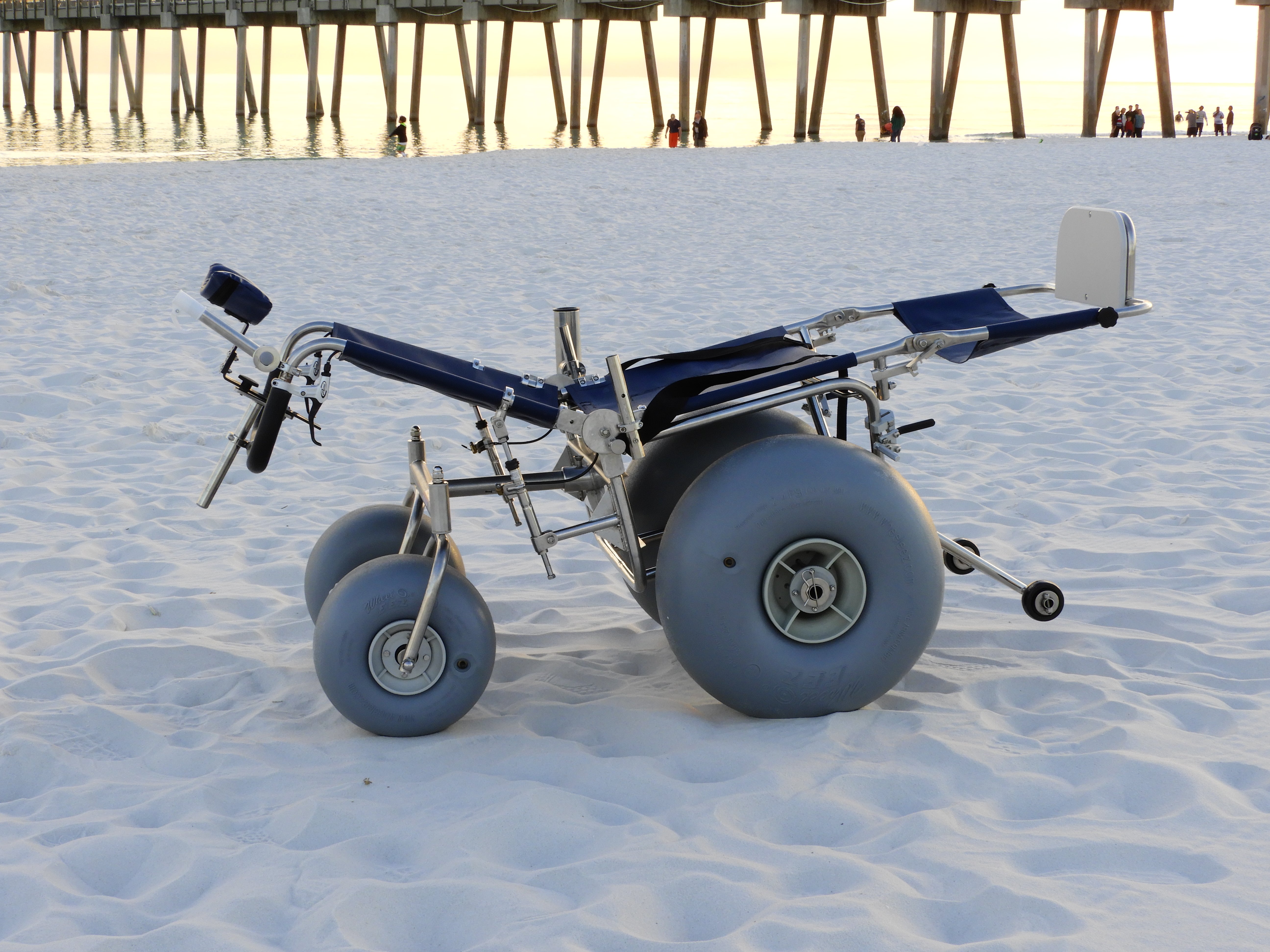 DB Reclining All–Terrain Beach Wheelchair